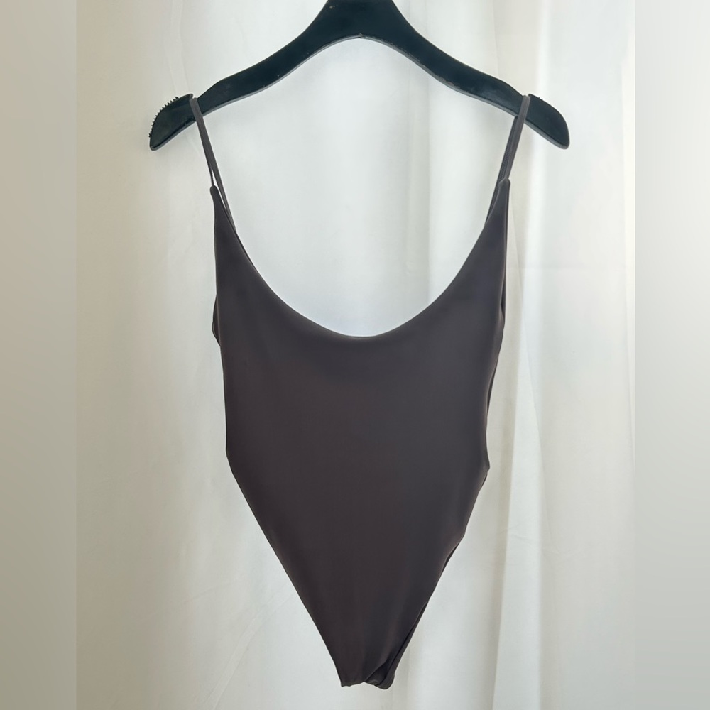 Pō Swim One Piece Bathing suit